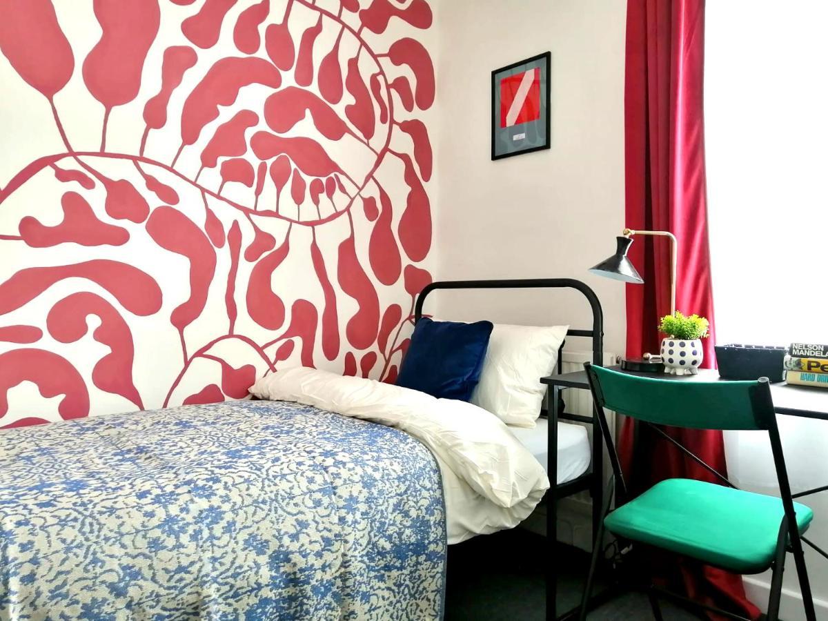 Granville 5Br Townhouse - Ideal For Groups, Families Or Contractors By Suitely Cheltenham Zewnętrze zdjęcie